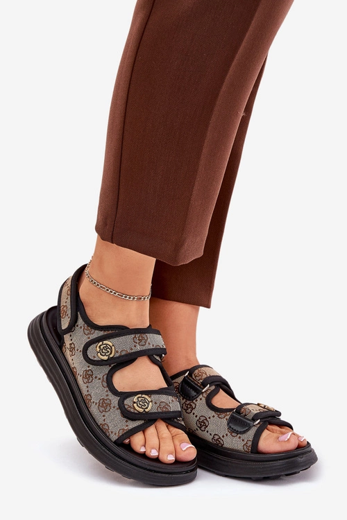 Damskie Wzorzyste Materiałowe Sandały Ze Złotymi Detalami Beżowo-Czarne Pefese