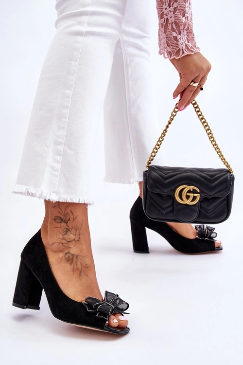 Klasyczne Zamszowe Czółenka Z Kokardą Czarne Corey