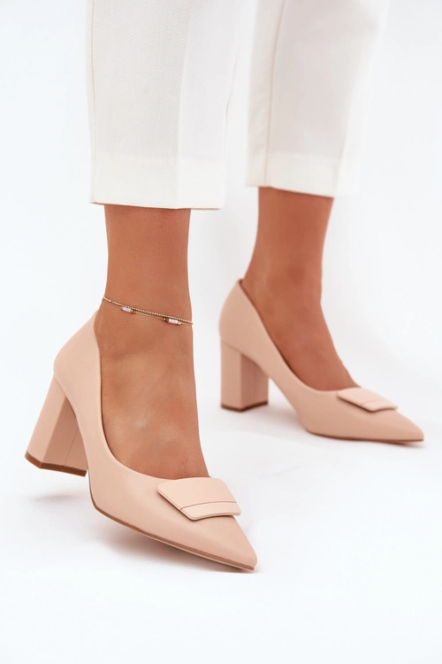 Czółenka Na Słupku Z Ozdobą Beżowe Celira