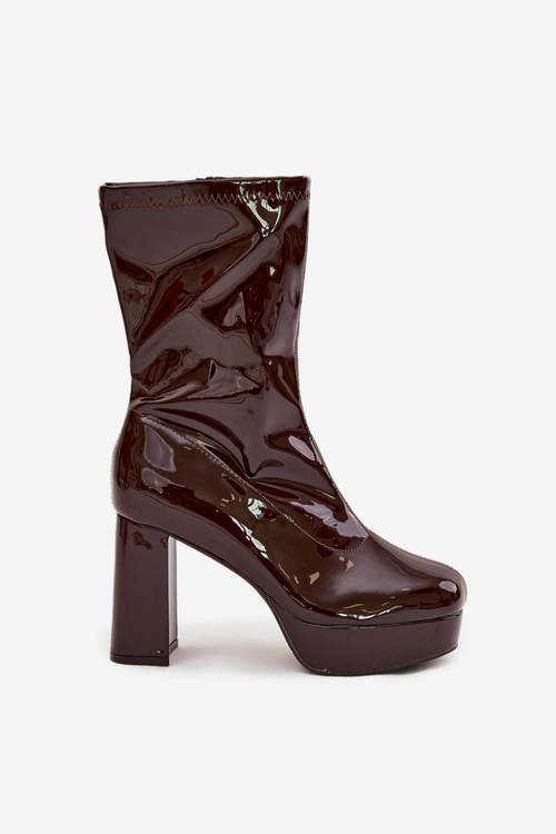 Lakierowane Botki Damskie Na Platformie I Słupkowym Obcasie Czekoladowe Calvessa