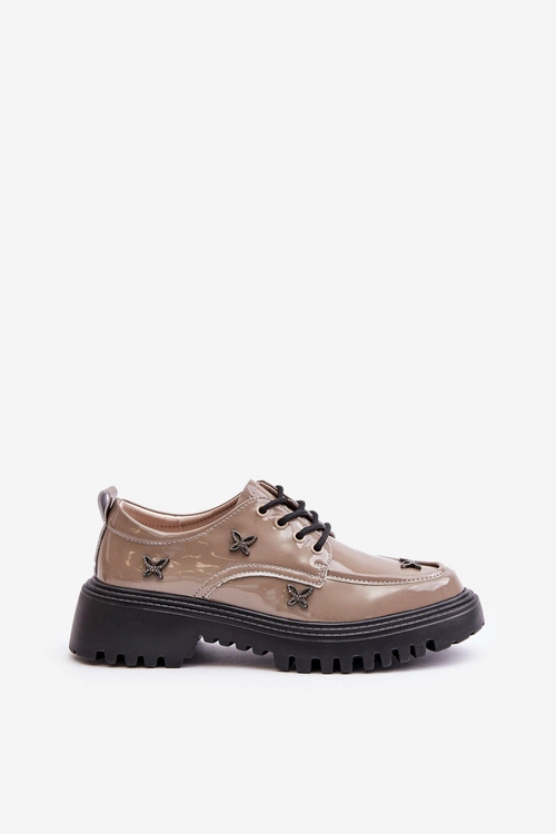 Lakierowane Półbuty Damskie Z Ozdobami Skóra Naturalna Artiker 55C1010 Ciemnobeżowe