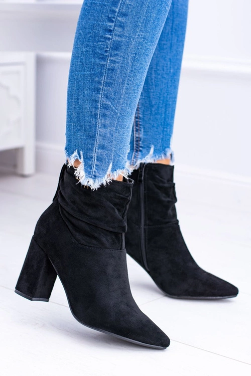 Czarne Zamszowe Botki Na Słupku Bresci