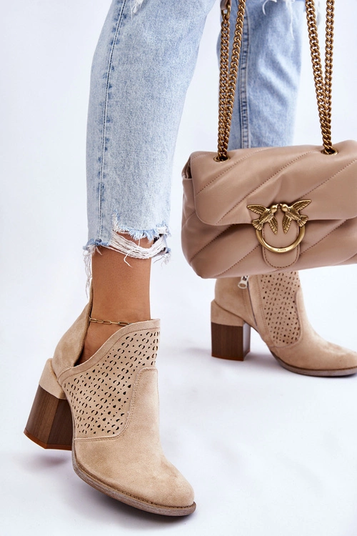 Zamszowe Botki Z Wycięciem Jasnobeżowe Layne