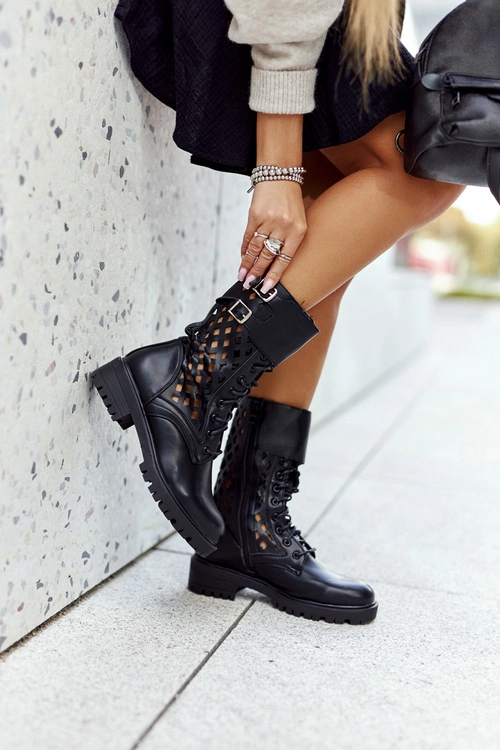 Skórzane Ażurowe Botki Czarne Menie