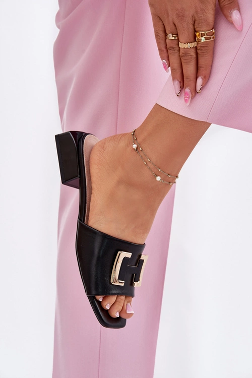 Eleganckie Klapki Damskie Na Klocku Ze Złotym Detalem Vinceza 62229 Czarne