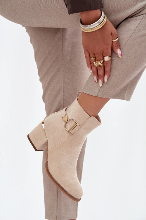 Ocieplane Botki Damskie Na Słupku Ze Złotymi Elementami Jasnobeżowe Ambrine