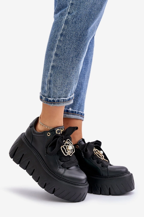 Sneakersy Damskie Na Masywnej Podeszwie Ze Złotą Ozdobą CheBello 4530 Czarne