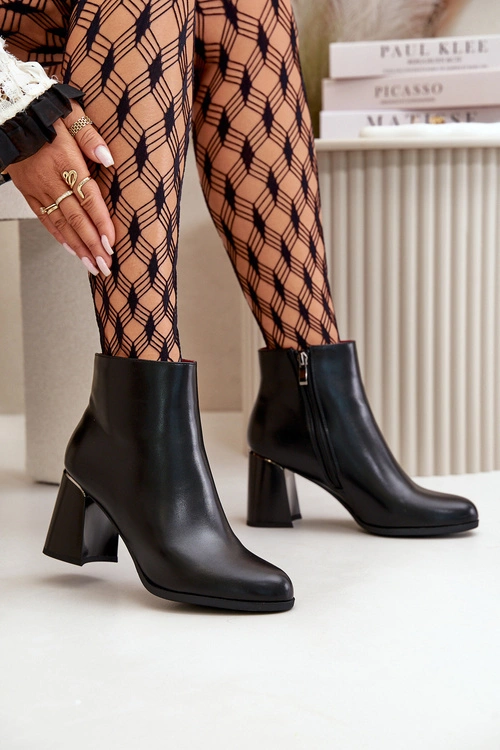 Gładkie Botki Damskie Na Słupku Z Eko Skóra Ocieplane Czarne Milisea