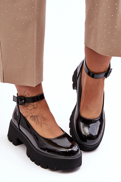 Damskie Lakierowane Półbuty Na Niskim Obcasie Z Klamrą Czarne Owena