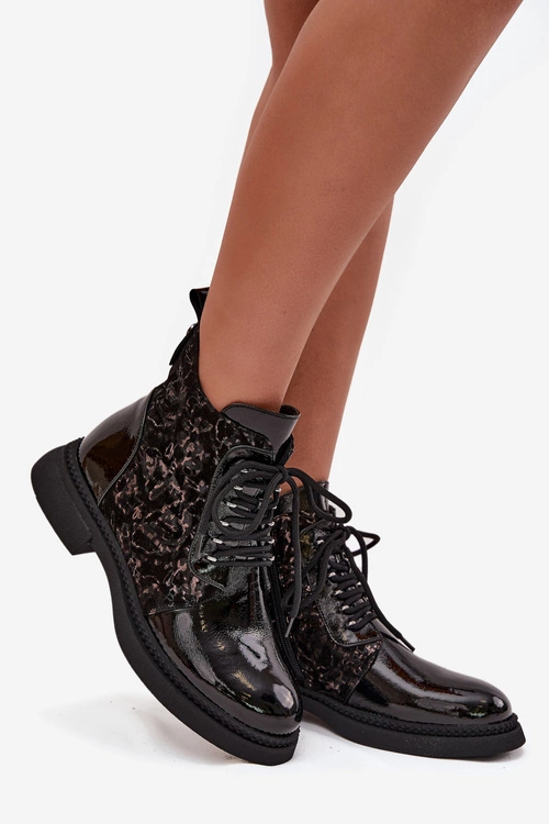 Lakierowane Botki Damskie Ocieplane D&A CR52-613 Czarne