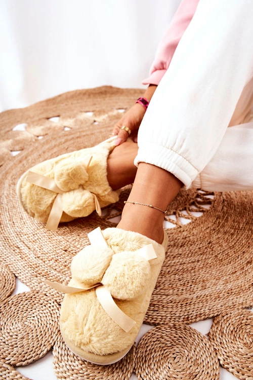 Papcie Futrzane Z Pomponami Żółte Pamppy