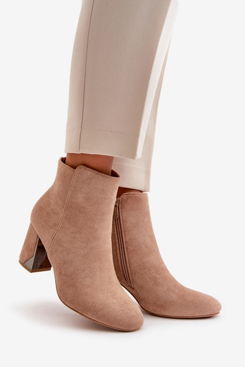 Ocieplane Botki Na Obcasie Słupku Z Lustrzanym Elementem Beżowe Silvare