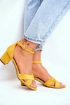 Zamszowe Sandałki na Słupku Żółte Nela