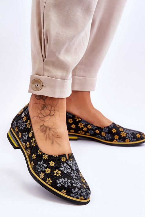 Skórzane Półbuty Maciejka Żółte Kwiaty 05035-38 Czarne