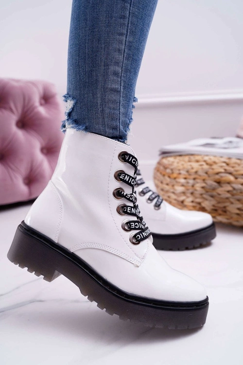 Botki Damskie Płaski Obcas Glany Lakierowane Białe Sergio Leone TR726