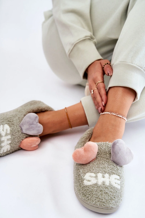 Damskie Wsuwane Papcie Z Sercami Zielone Alasca