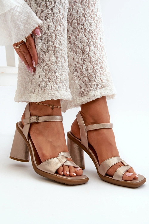 Skórzane Sandały Na Słupku Maciejka 06029-25 Złote