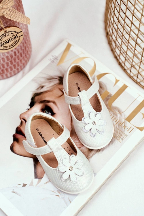 Balerinki Dziecięce na Rzepy Kwiatuszek Srebrne Antrela