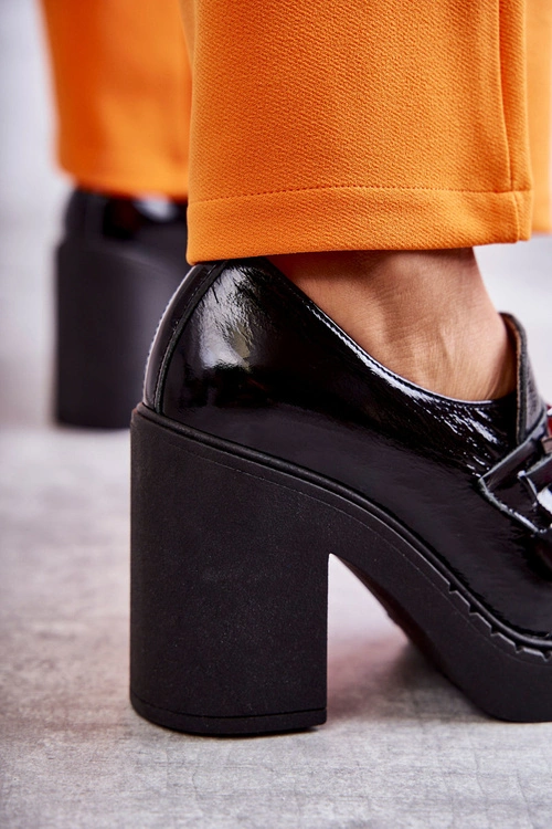 Lakierowane Półbuty Na Masywnym Słupku Czarne Lemar Jaime