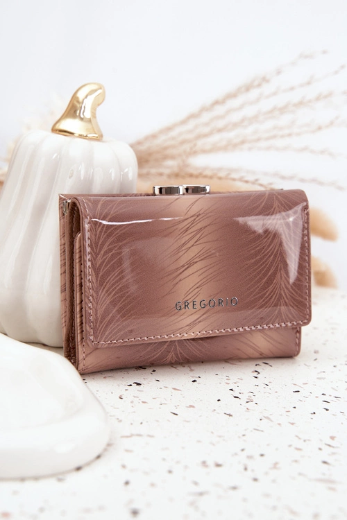 Lakierowany Portfel Damski Z Drobinkami Beżowy Cermina