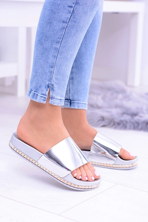 Damskie Srebrne Klapki z Dżetami Mirock