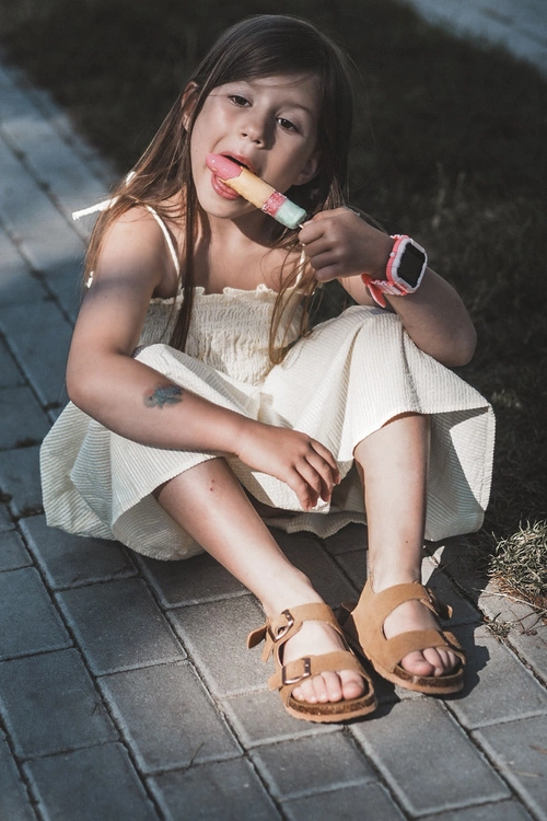 Sandałki Dziecięce Na Korkowej Platformie Zapinane Na Rzep Camel Rorria