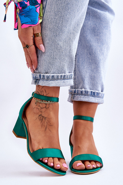 Satynowe Sandały Na Niskim Obcasie Zielone Juliet