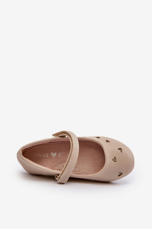 Balerinki Dziecięce Z Sercami Zapinane Na Rzep Beżowe Danaella