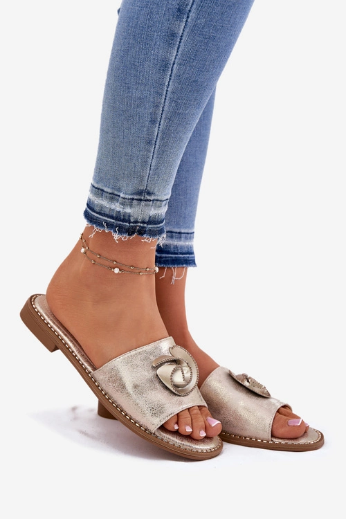 Klapki Damskie Na Płaskim Obcasie Z Ozdobnym Detalem KV51-007 Złote