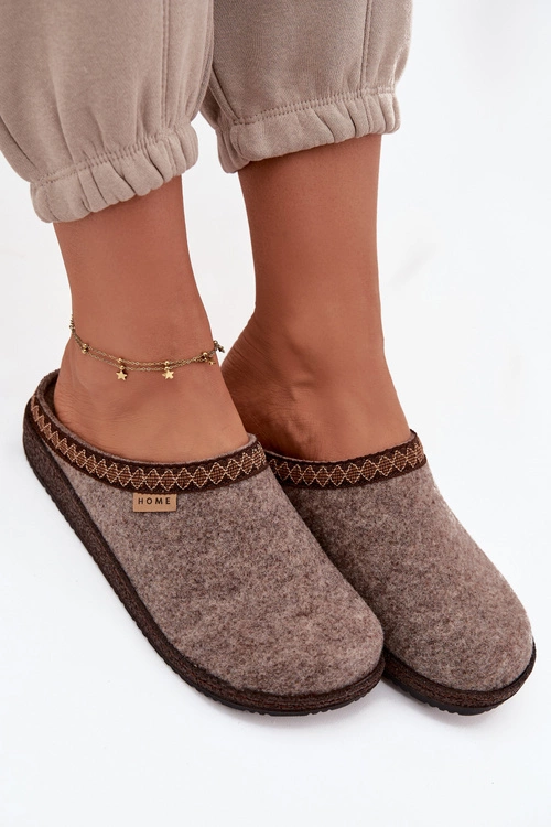 Kapcie Damskie Z Haftem Inblu NL000009 Ciemnobeżowe