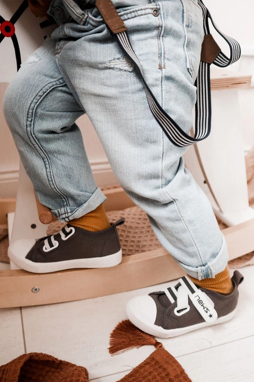 Dziecięce Trampki Na Rzepy Szare News