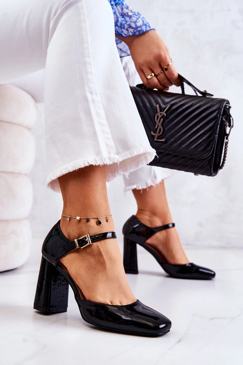 Modne Lakierowane Czółenka Na Słupku Czarne Maoris