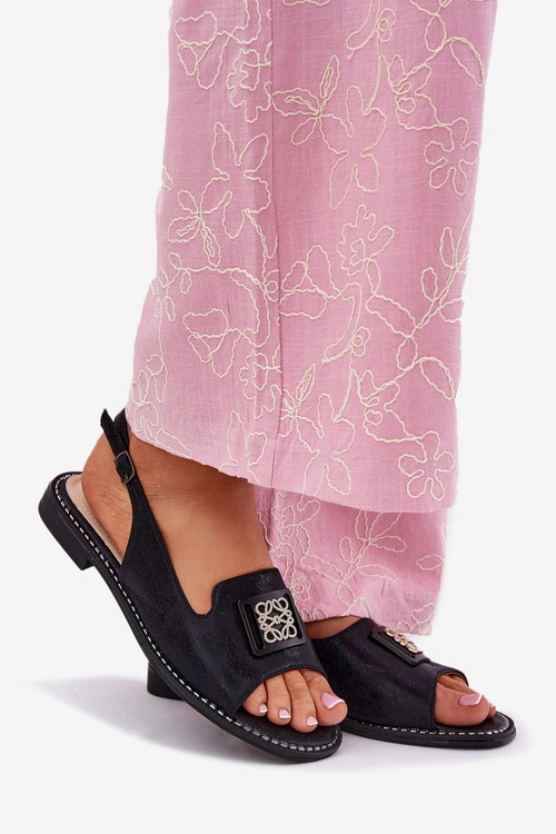 Eleganckie Sandały Damskie Na Płaskim Obcasie Z Ozdobą S.Barski KV51-082 Czarne