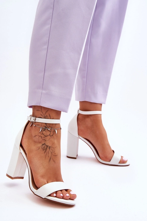 Sandały Na Obcasie Białe Individual