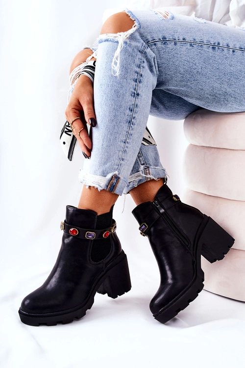 Skórzane Botki Damskie Na Słupku Z Kryształami Czarne Makbet