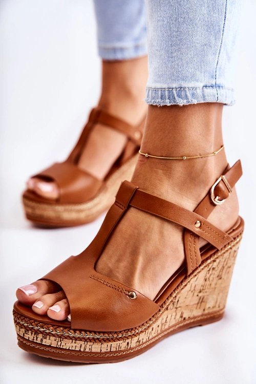 Klasyczne Skórzane Sandały Na Koturnie Brązowe Valorin