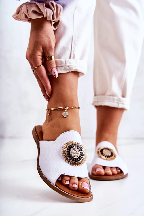 Skórzane Modne Klapki Lewski Shoes 3132/O Białe