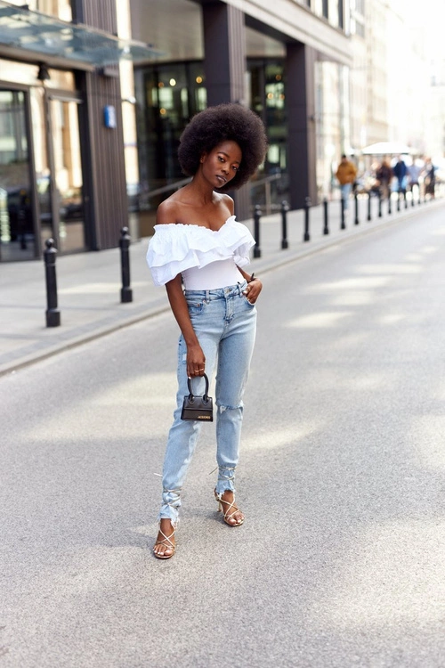 Wiązane Sandały Na Szpilce Z Kwadratowym Noskiem Złote Runway