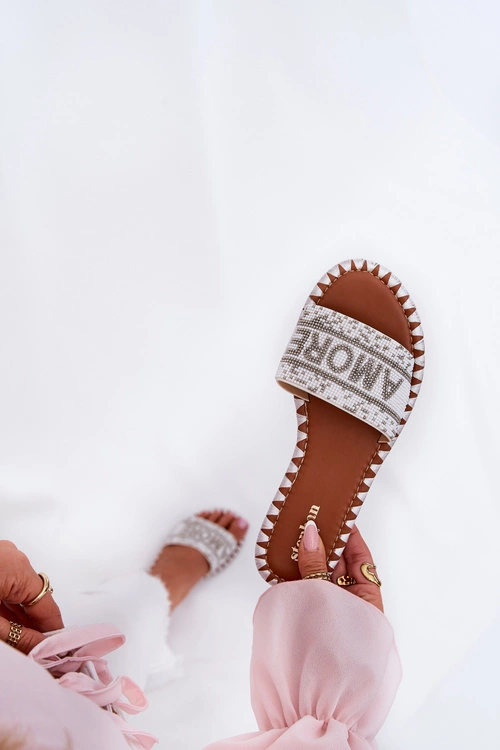 Klapki Damskie Na Płaskim Obcasie Ze Zdobieniem Białe Dorfedi