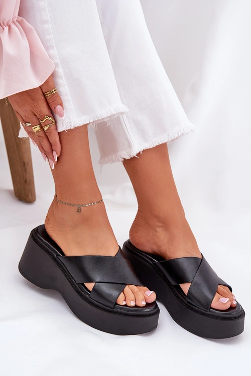 Klapki Damskie Na Platformie I Koturnie Czarne Nelithraea