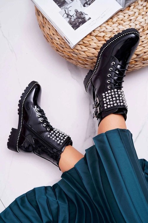 Botki Damskie Płaski Obcas Militarne Lakierowane Czarne Bemmer