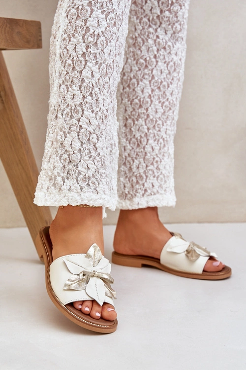 Klapki Z Ozdobą Skóra Naturalna Zazoo 3667 Białe