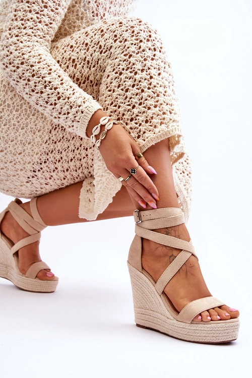 Wygodne Sandały Na Wysokim Koturnie Beżowe Lemira
