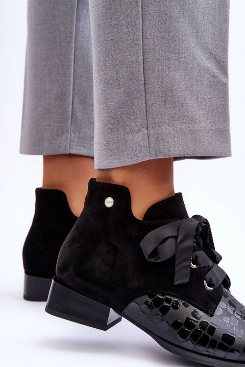 Damskie Półbuty Na Płaskim Obcasie Z Wiązaniem Czarne Meroni - Zamsz
