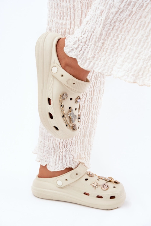 Piankowe Klapki Damskie Z Przypinkami Beżowe Linaviela