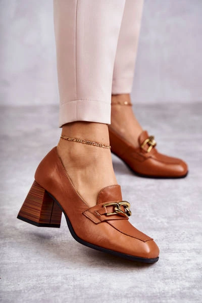 Skórzane Czółenka Z Łańcuchem Laura Messi 2514 Camel