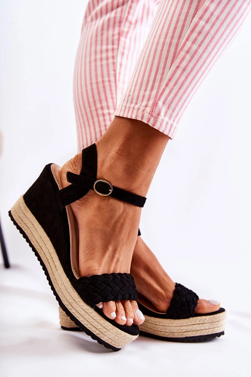 Zamszowe Sandały Na Koturnie Czarne Gabriela