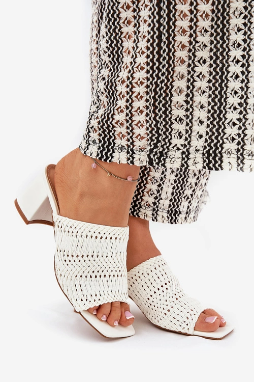 Klapki Damskie Z Plecionką Na Obcasie Białe Ciariloria