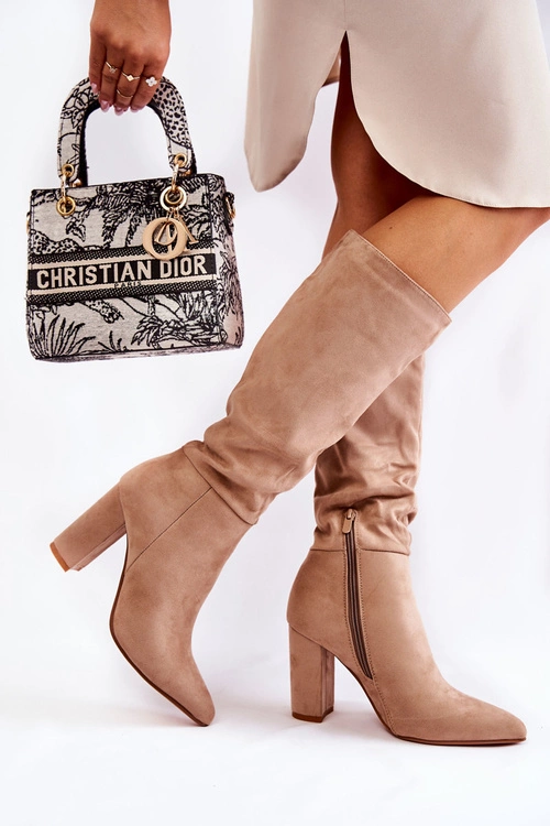 Zamszowe Wsuwane Kozaki Na Obcasie Beżowe Miriam