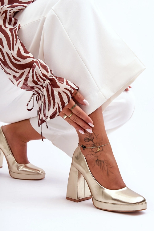 Skórzane Czółenka Na Masywnym Obcasie Złote Rosalia